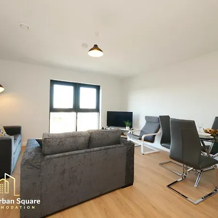 Leeds Urban - Victoria Riverside Apartment *